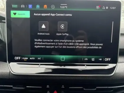 Photo 12 Volkswagen Golf  1.5 eTSI EVO2 150ch R-Line Edition DSG7