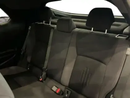 Photo 12 Toyota C-HR  2.0 Hybride 200ch Design MY25