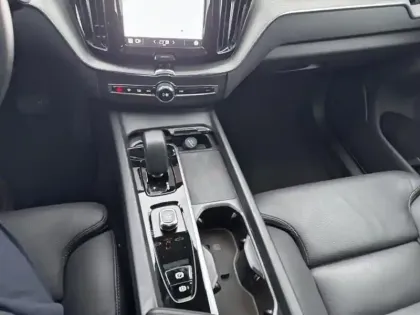 Photo 27 Volvo Xc60  T6 Hybride Rechargeable 253 + 145ch Plus Style Chrome Geartronic 8 AWD