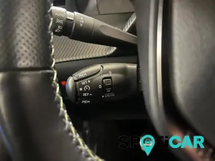 Photo 13 Peugeot 208  1.2 PureTech 100ch S&S GT 118g