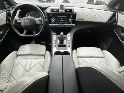Photo 8 DS DS 7  Crossback E-TENSE 4x4 300ch Grand Chic