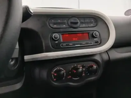 Photo 12 Renault Twingo  1.0 SCe 65ch Life E6D-Full