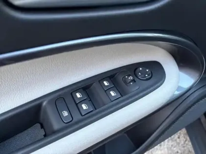 Photo 14 Fiat 600  1.2 Hybrid 136ch La Prima DCT6