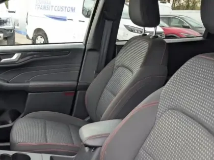 Photo 13 Ford Kuga  2.5 Duratec 190ch FHEV E85 ST-Line BVA