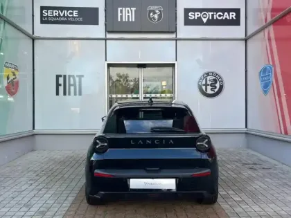 Photo 4 Lancia Ypsilon  Elettrica 156ch 54kWh HF Line