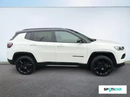 Photo 3 Jeep Compass  1.3 Turbo T4 240ch PHEV 4xe S AT6 eAWD