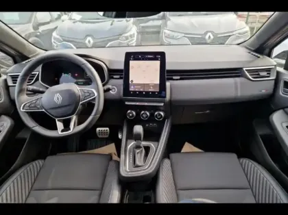 Photo 8 Renault Clio  1.6 E-Tech 145ch full hybrid esprit Alpine - 24