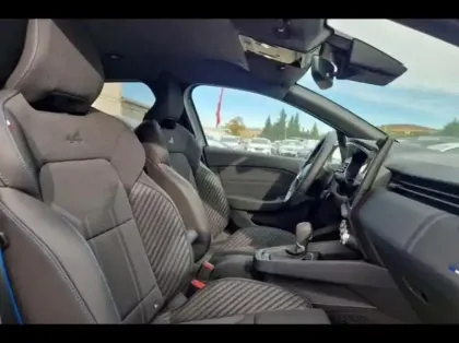 Photo 9 Renault Clio  1.6 E-Tech 145ch full hybrid esprit Alpine - 24