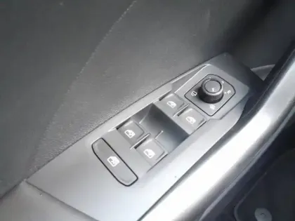 Photo 12 Volkswagen T-cross  1.0 TSI 116ch VW Edition