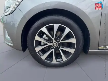 Photo 9 Renault Clio  1.6 E-Tech hybride 145ch Techno