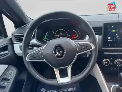 Photo 11 Renault Clio  1.6 E-Tech hybride 145ch Techno