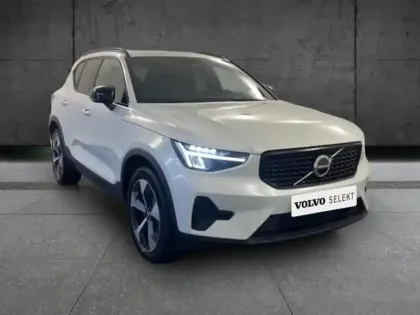 Photo 2 Volvo Xc40  B3 163ch Plus DCT 7