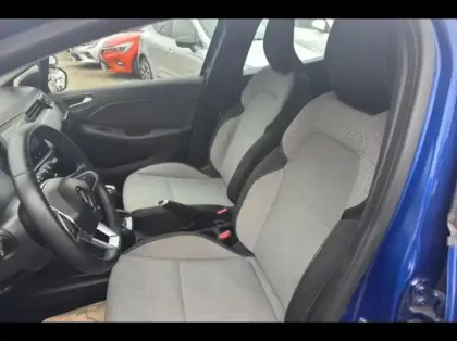 Photo 9 Renault Clio  1.5 Blue dCi 100ch Evolution - 24