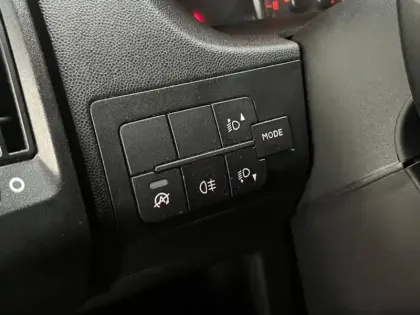 Photo 13 Citroën Jumper  Fg L2H2 2.2 120ch BlueHDi S&S Club (15332?ht)