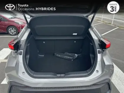 Photo 9 Toyota C-HR  1.8 Hybride 140ch Design Pack Confort