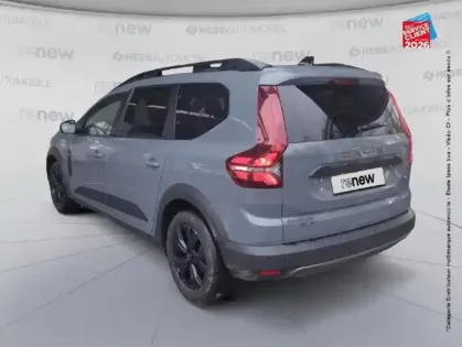Photo 22 Dacia Jogger  1.6 hybrid 140ch Extreme+ 7 places -24