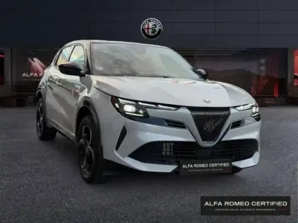 Photo 2 Alfa Romeo Junior  1.2 Ibrida 136ch DCT6