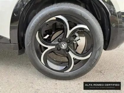 Photo 10 Alfa Romeo Junior  1.2 Ibrida 136ch DCT6