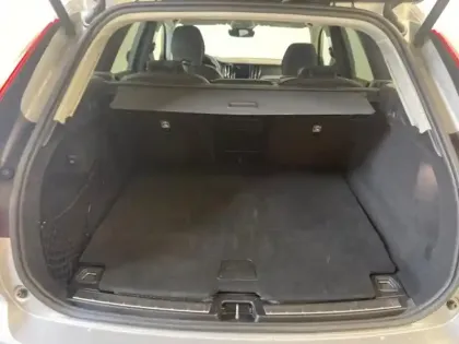 Photo 20 Volvo Xc60  T6 Hybride Rechargeable 253 + 145ch Ultra Style Dark Geartronic 8 AWD