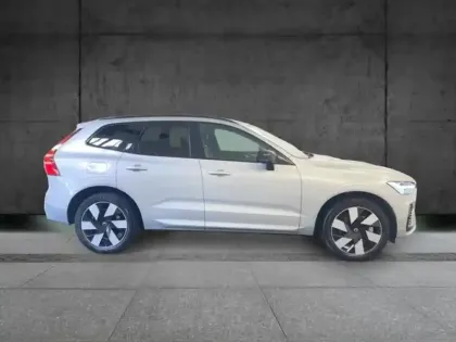 Photo 3 Volvo Xc60  T6 Hybride Rechargeable 253 + 145ch Ultra Style Dark Geartronic 8 AWD