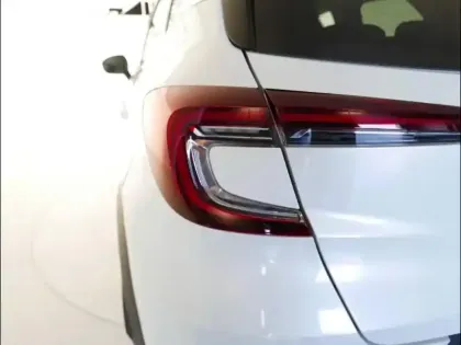 Photo 4 Renault Captur  1.6 E-Tech hybride rechargeable 160ch Initiale Paris -21