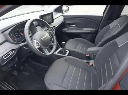 Photo 9 Dacia Jogger  1.0 TCe 110ch SL Extreme+ 7 places