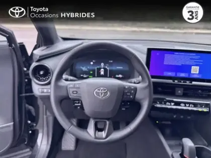 Photo 8 Toyota C-HR  1.8 Hybride 140ch Design Pack Confort