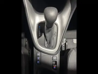 Photo 12 Toyota Yaris  116h Dynamic 5p MY22