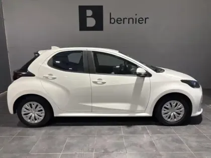 Photo 2 Toyota Yaris  116h Dynamic 5p MY22