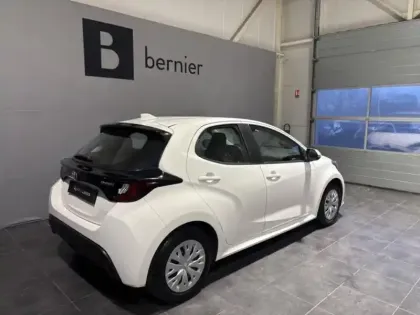 Photo 1 Toyota Yaris  116h Dynamic 5p MY22