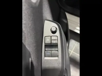 Photo 13 Toyota Yaris  116h Dynamic 5p MY22