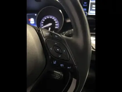 Photo 6 Toyota C-HR  122h Dynamic 2WD E-CVT MY22