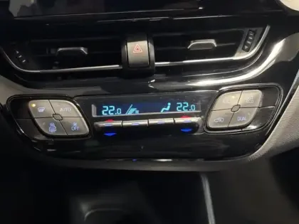 Photo 11 Toyota C-HR  122h Dynamic 2WD E-CVT MY22