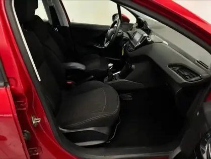 Photo 11 Peugeot 208  1.5 BlueHDi 100ch E6.c Active Business S&S BVM5 5p