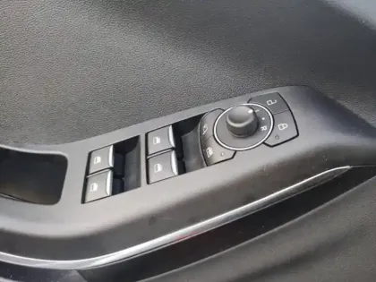 Photo 10 Ford Puma  1.0 EcoBoost 125ch S&S mHEV Titanium Powershift