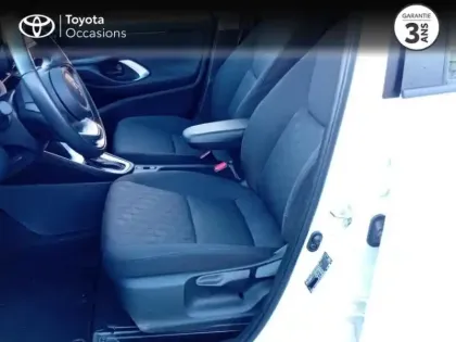 Photo 10 Toyota Yaris  116h Dynamic 5p MY22