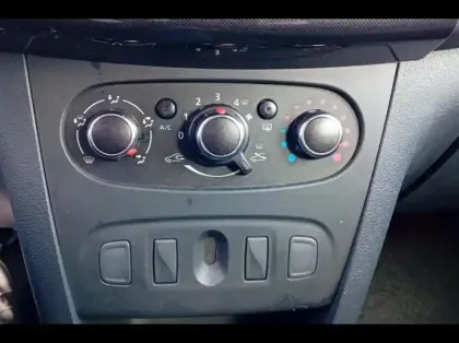 Photo 10 Dacia Sandero  1.0 SCe 75ch City+