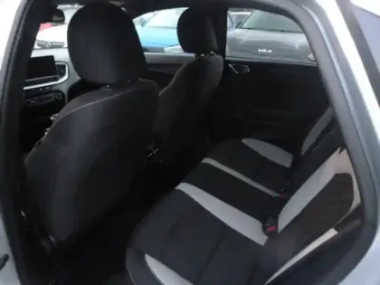 Photo 13 Kia Ceed  1.5 T-GDI 160ch GT Line DCT7