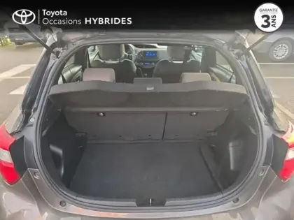 Photo 9 Toyota Yaris  100h Collection 5p RC19