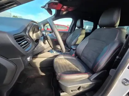 Photo 9 Ford Kuga  2.5 Duratec 180ch Hybrid FlexiFuel ST-Line X Powershift