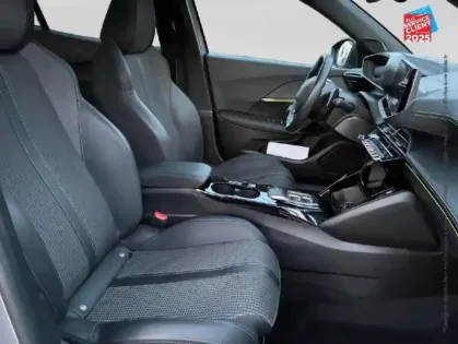 Photo 4 Peugeot 2008  1.5 BlueHDi 130ch S/S GT EAT8 Touvrant GPS Camera Carplay