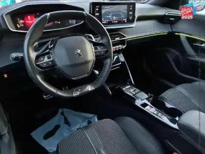 Photo 14 Peugeot 2008  1.5 BlueHDi 130ch S/S GT EAT8 Touvrant GPS Camera Carplay