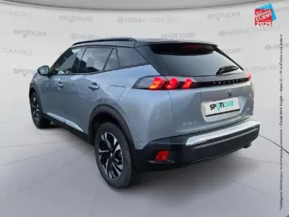 Photo 7 Peugeot 2008  1.5 BlueHDi 130ch S/S GT EAT8 Touvrant GPS Camera Carplay