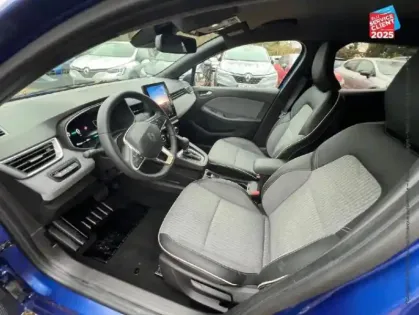 Photo 14 Renault Clio  1.6 E-Tech 145ch full hybrid Techno - 24