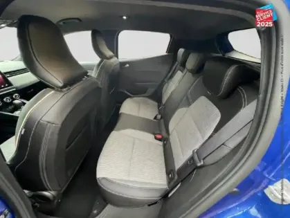 Photo 10 Renault Clio  1.6 E-Tech 145ch full hybrid Techno - 24