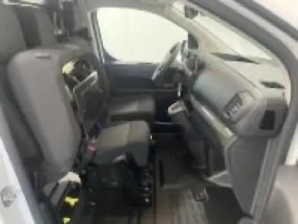 Photo 12 Peugeot Expert  Fg M 2.0 BlueHDi 180ch S&S EAT8