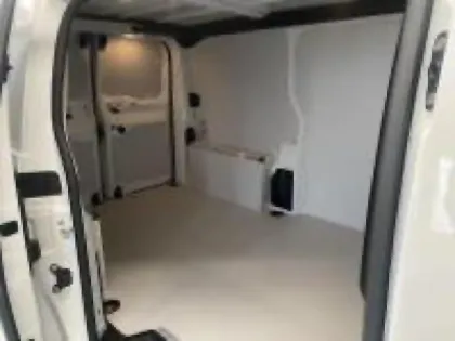 Photo 14 Peugeot Expert  Fg M 2.0 BlueHDi 180ch S&S EAT8