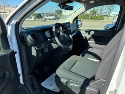 Photo 19 Peugeot Expert  Fg M 2.0 BlueHDi 180ch S&S EAT8