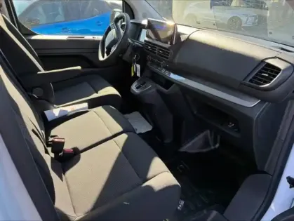 Photo 17 Peugeot Expert  Fg M 2.0 BlueHDi 180ch S&S EAT8