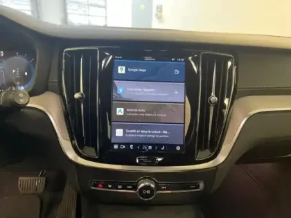 Photo 14 Volvo V60  B4 197ch Ultra Style Dark DCT 7